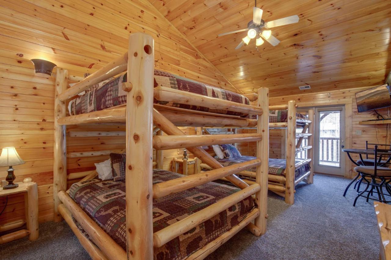 Pine Tree Lodge แกตลิงเบิร์ก ภายนอก รูปภาพ