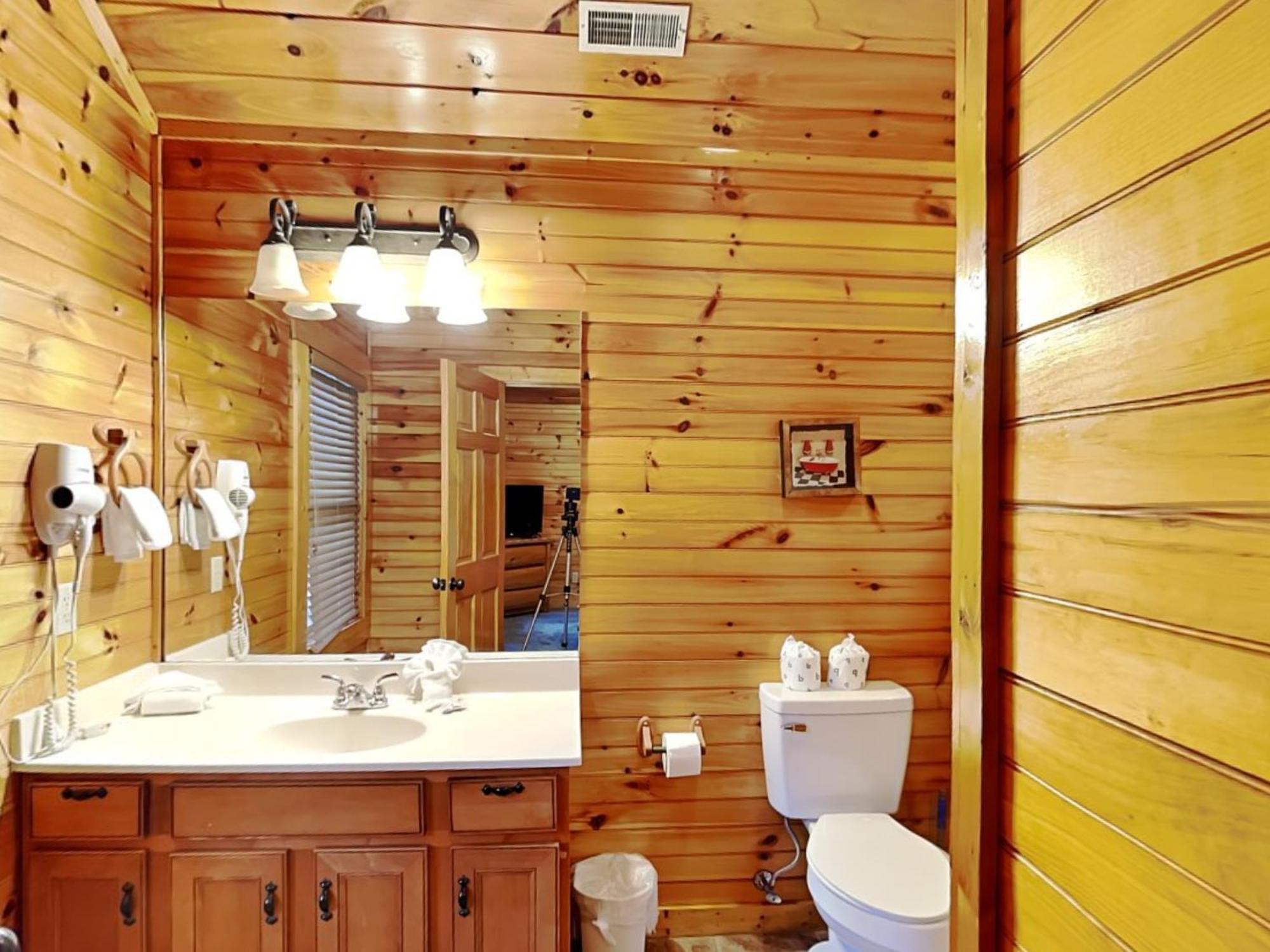 Pine Tree Lodge แกตลิงเบิร์ก ภายนอก รูปภาพ