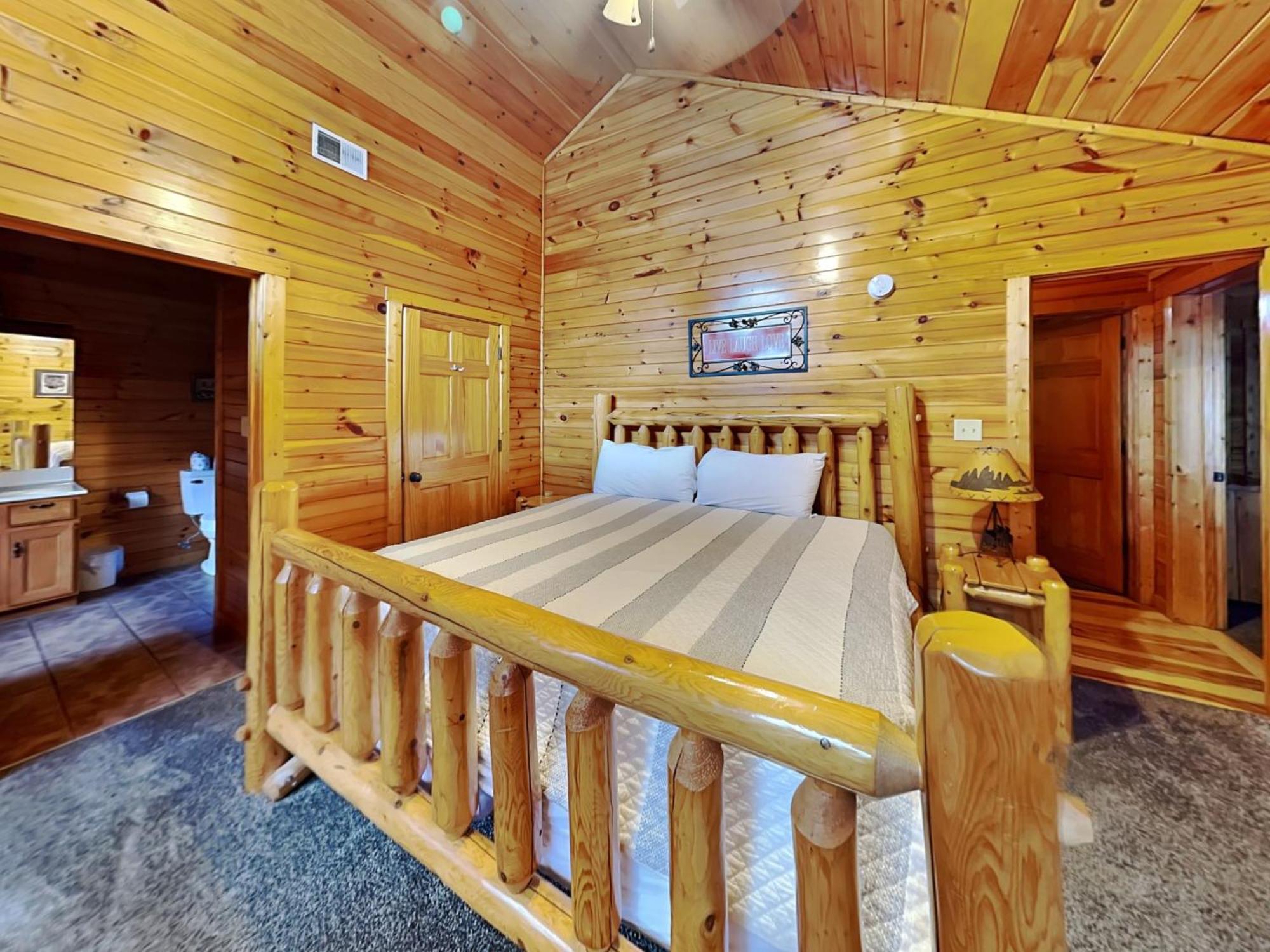 Pine Tree Lodge แกตลิงเบิร์ก ภายนอก รูปภาพ